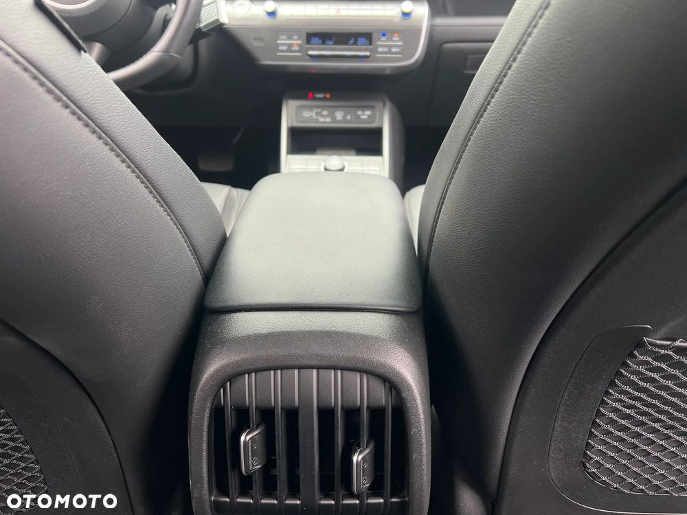 Hyundai Kona 1.6 GDI Hybrid Platinum DCT - 24