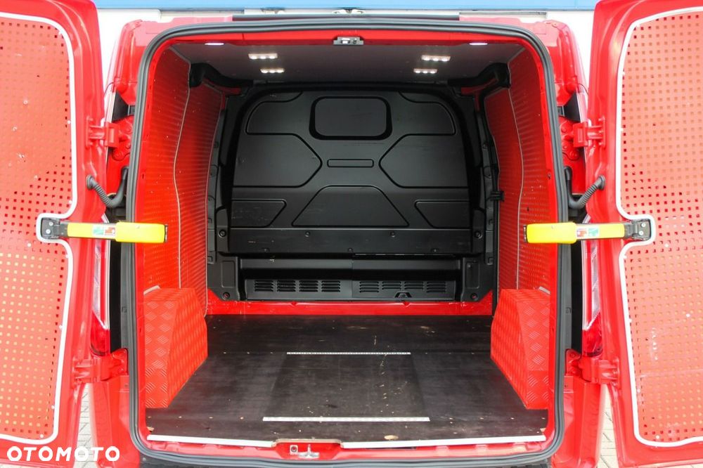 Ford Transit Custom - 8