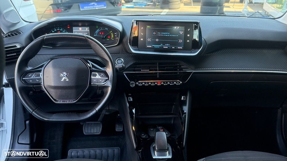 Peugeot e-208 Allure Pack - 11