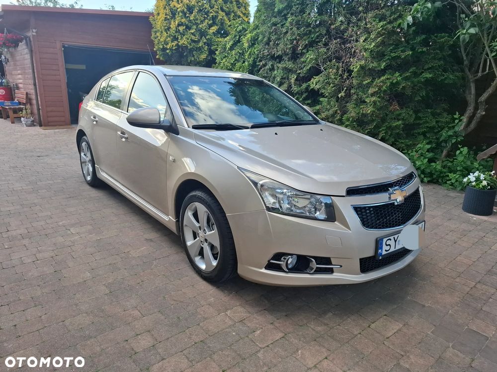 Chevrolet Cruze 1.6 LS - 3