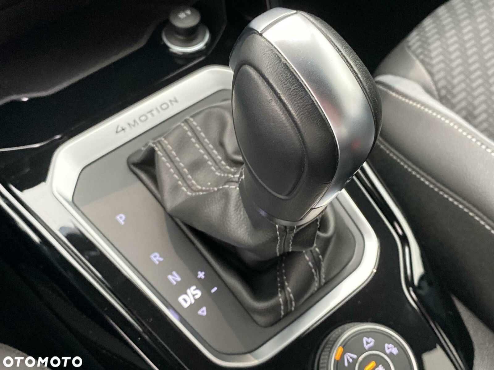 Volkswagen T-Roc 2.0 TSI 4Motion R DSG - 32