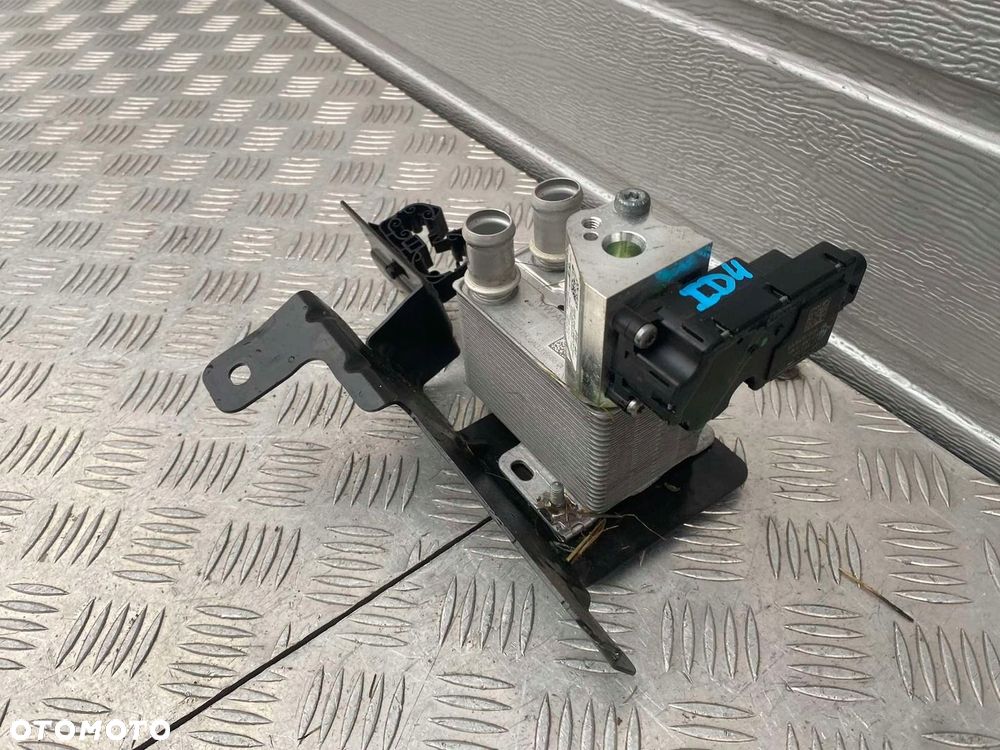 VOLKSWAGEN ID4 WYMIENNIK CIEPŁA IDEAŁ 1EA816111B 1EA816590B - 3