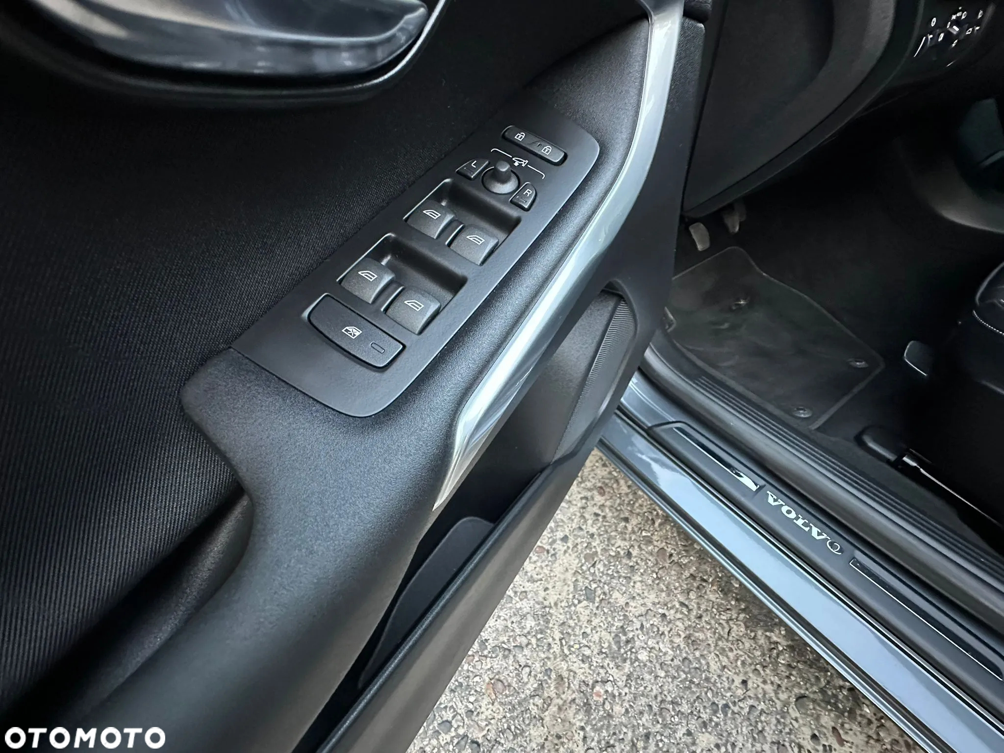 Volvo V40 D2 Momentum - 24