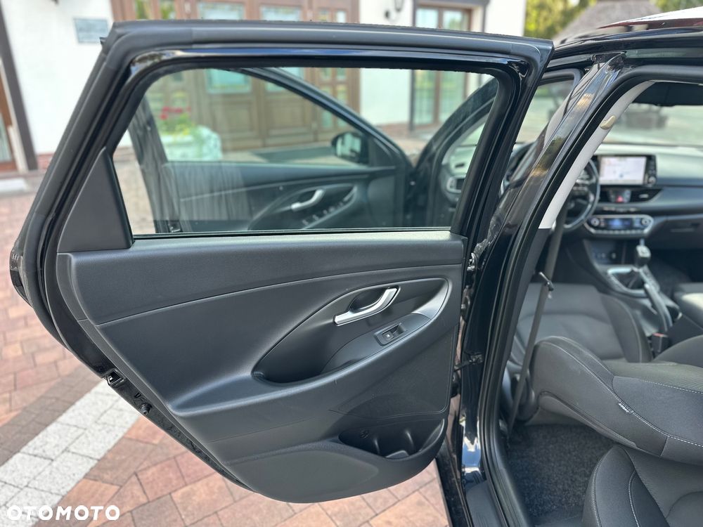 Hyundai i30 1.4 Premium - 37