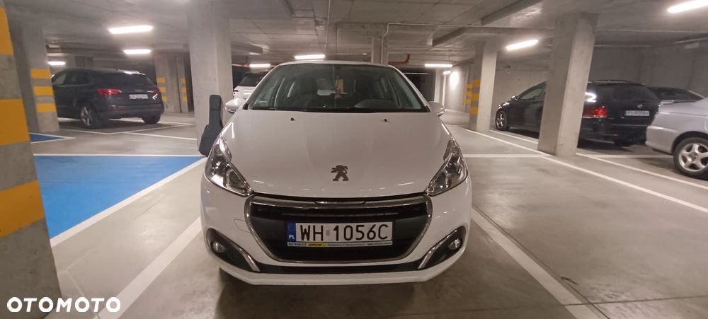 Peugeot 208 - 2