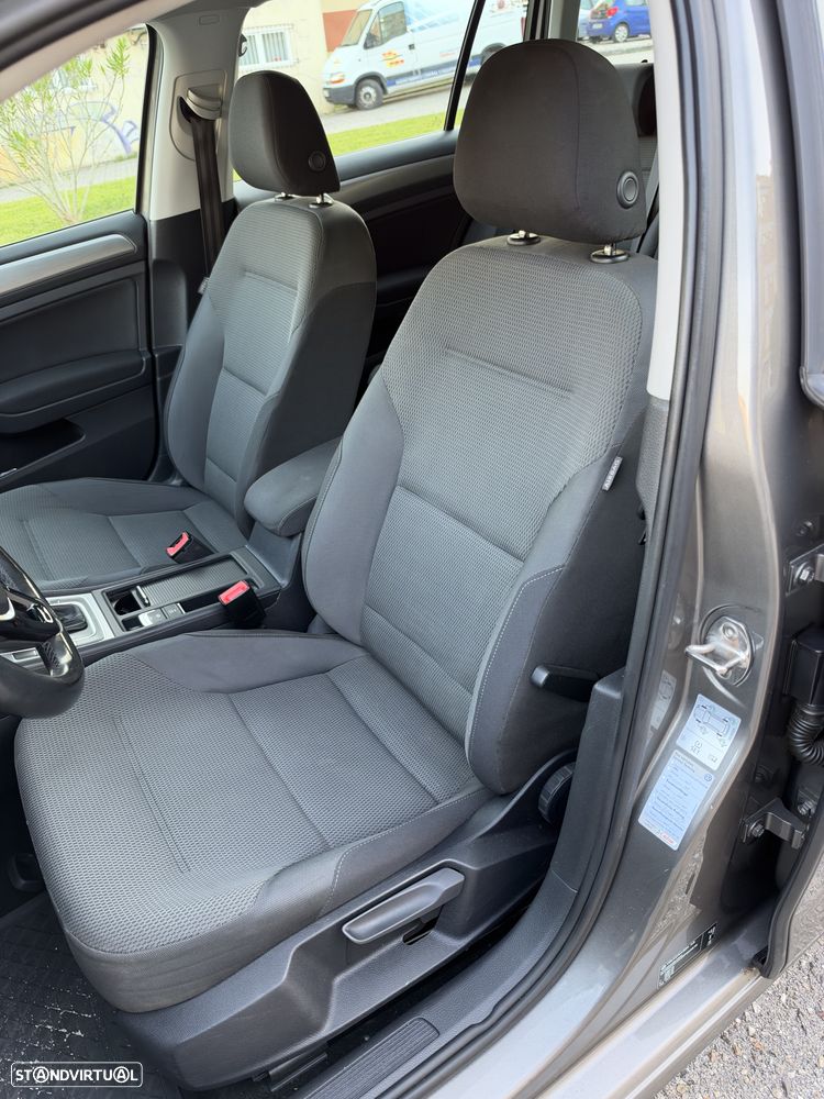 VW Golf Variant 2.0 TDi Confortline DSG 119g - 14