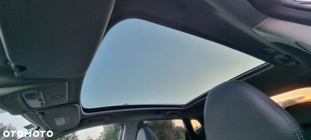 Nissan Qashqai 1.2 DIG-T Xtronic TEKNA+ - 32