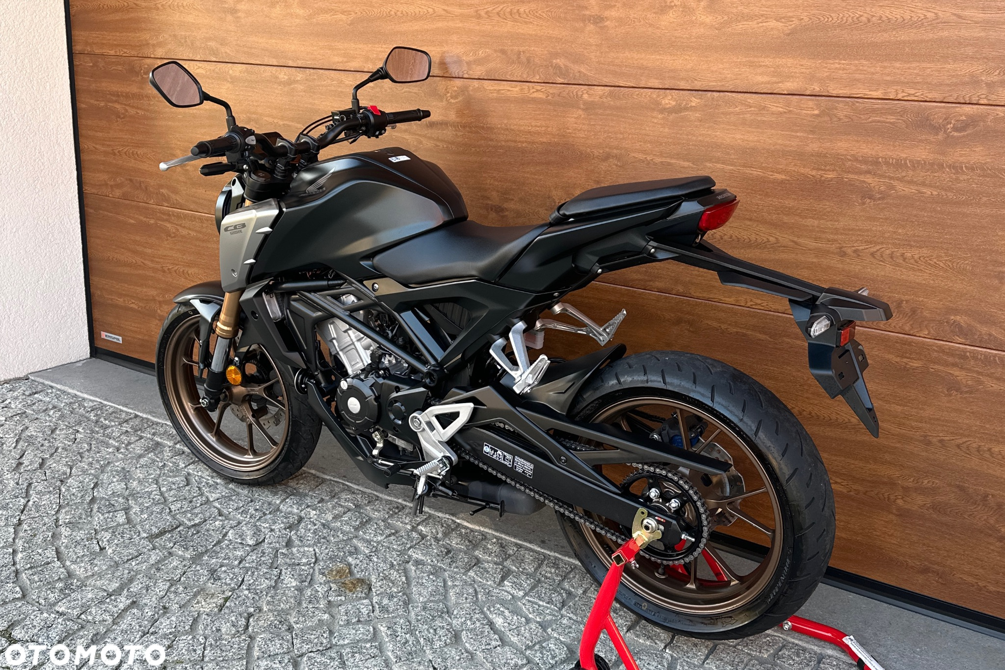 Honda CB - 17