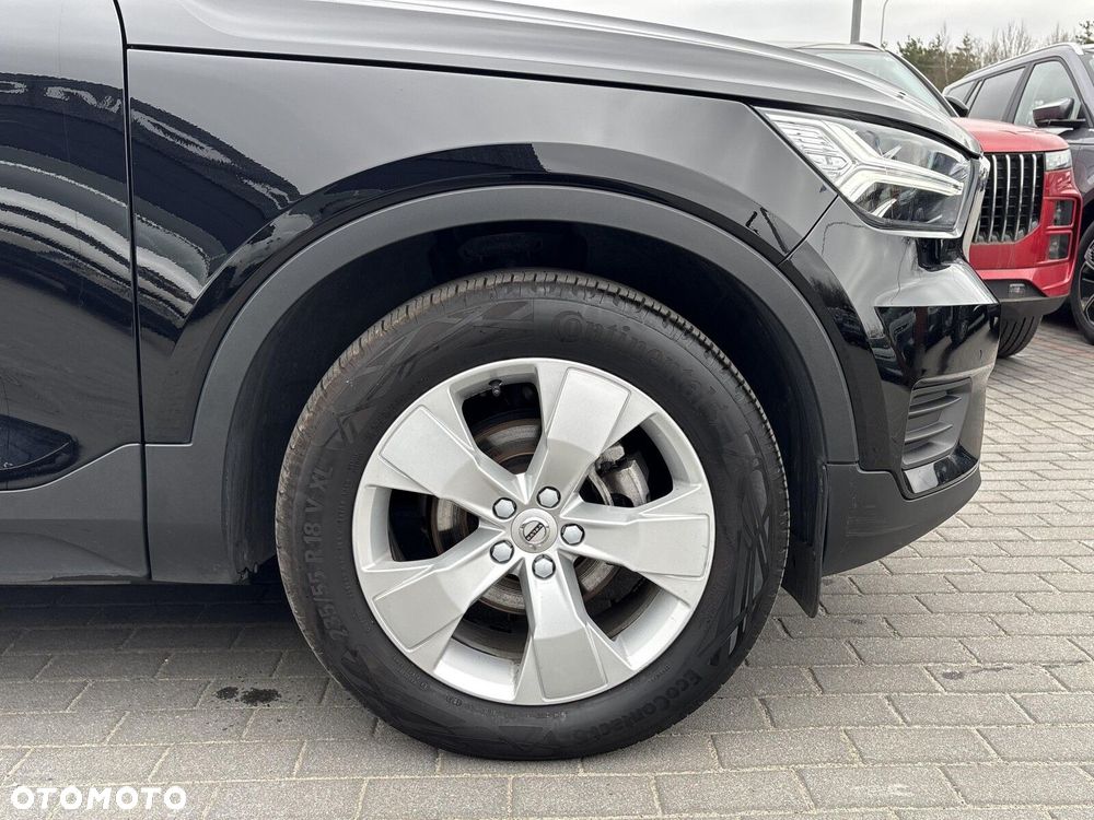 Volvo XC 40 T3 Momentum Pro - 25