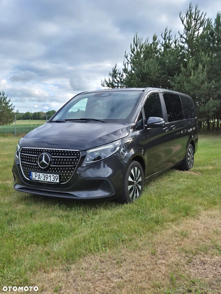 Mercedes-Benz Klasa V 300 d lang 4Matic 9G-TRONIC Exclusive - 1