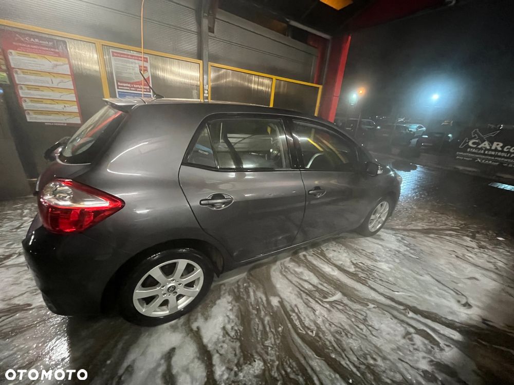 Toyota Auris 1.6 Sol - 8