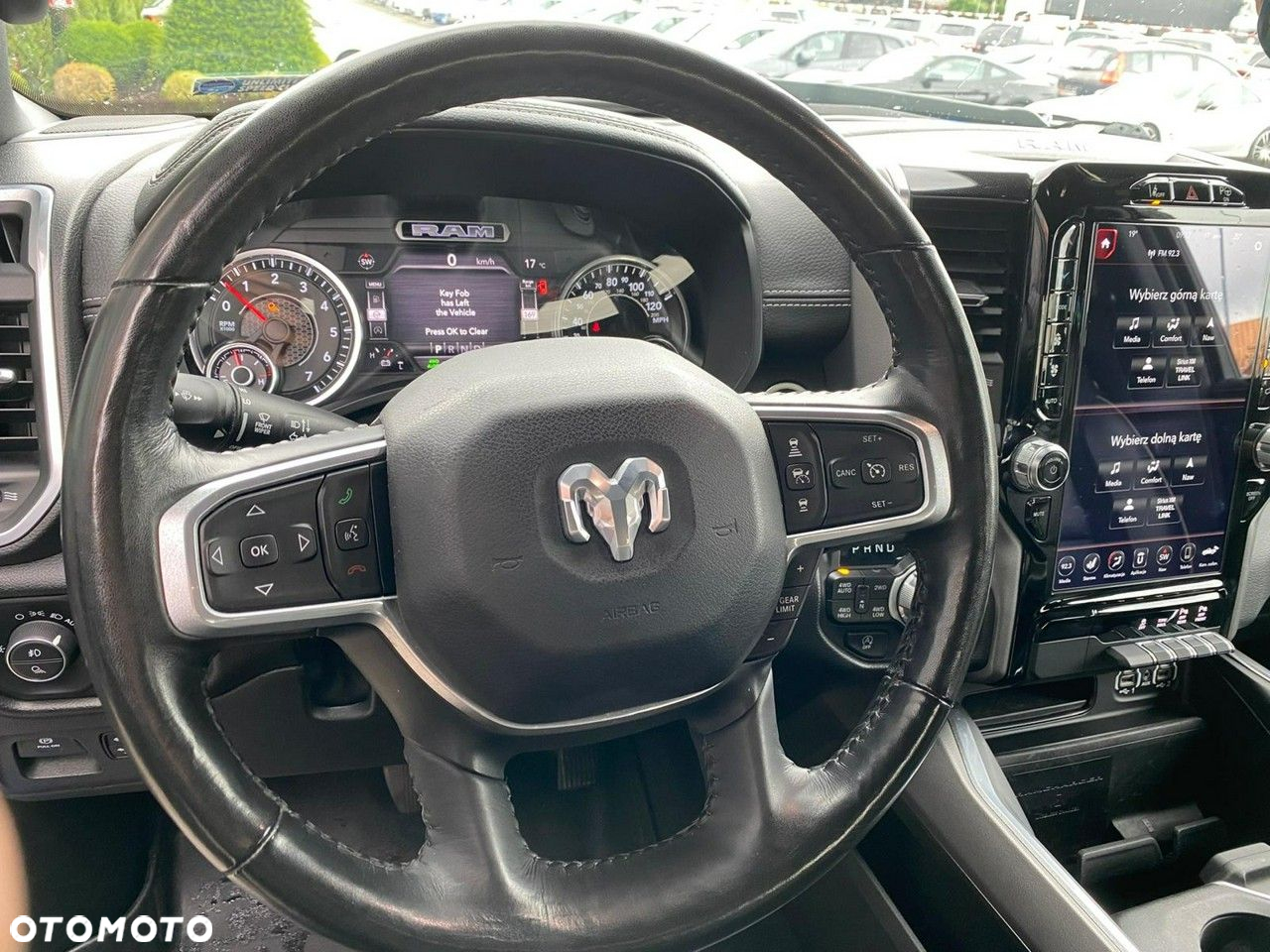 RAM 1500 - 12