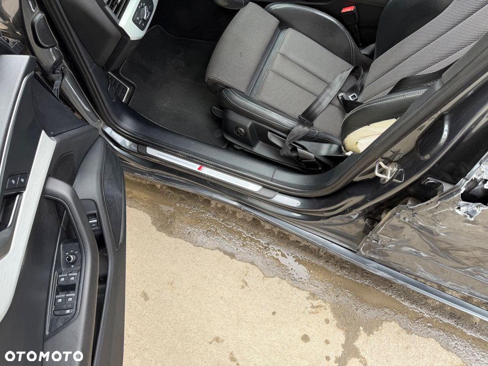 Audi A4 Avant 40 TFSI S tronic S line - 40