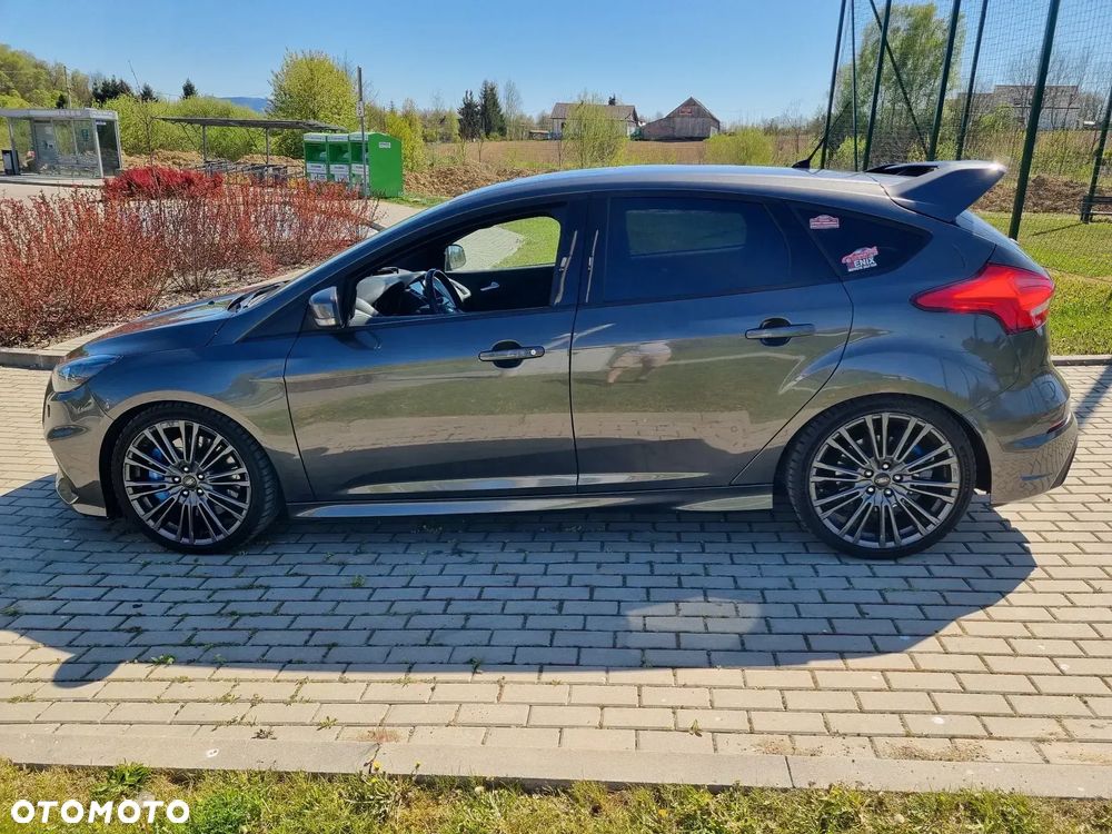 Ford Focus - 1
