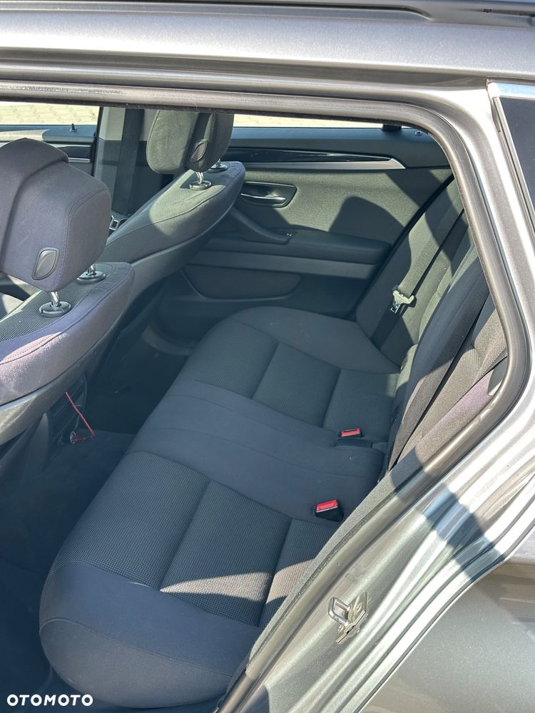 BMW Seria 5 520d Sport-Aut - 12