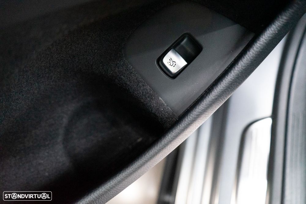 Mercedes-Benz AMG GT 53 4Matic+ - 30