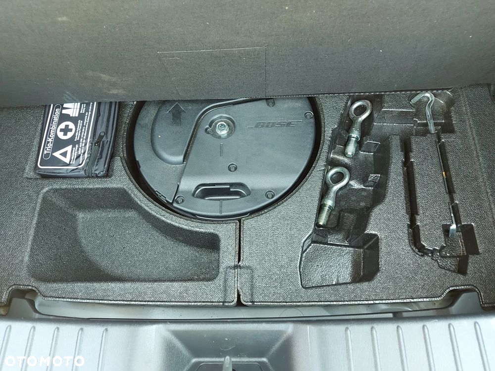 Mazda 3 e-SKYACTIV-G 150 M HYBRID DRIVE EXCLUSIVE-LINE - 31