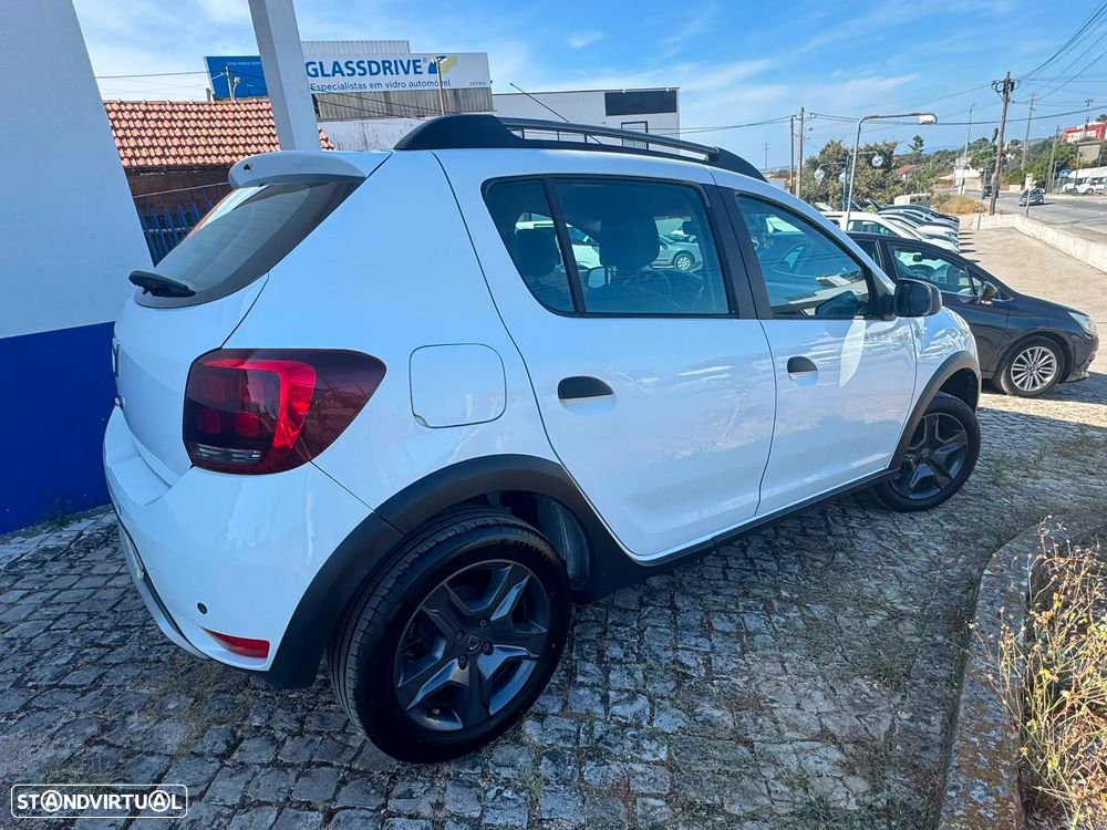 Dacia Sandero 0.9 TCe SL Stepway of Life Bi-Fuel - 4