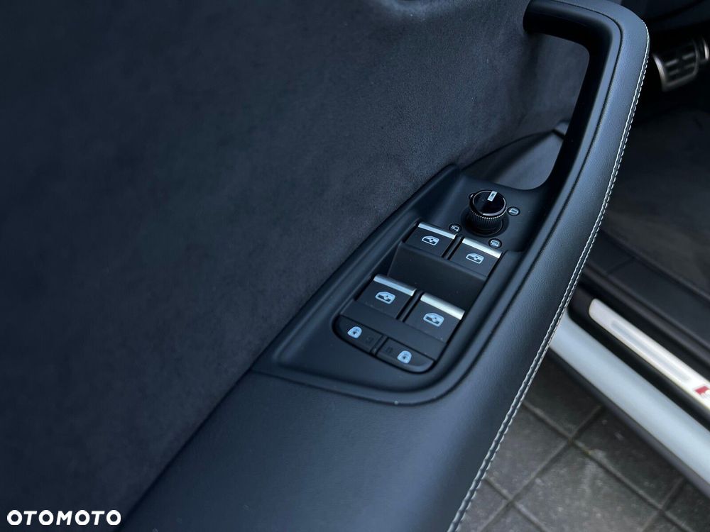 Audi SQ8 TFSI Quattro Tiptronic - 16
