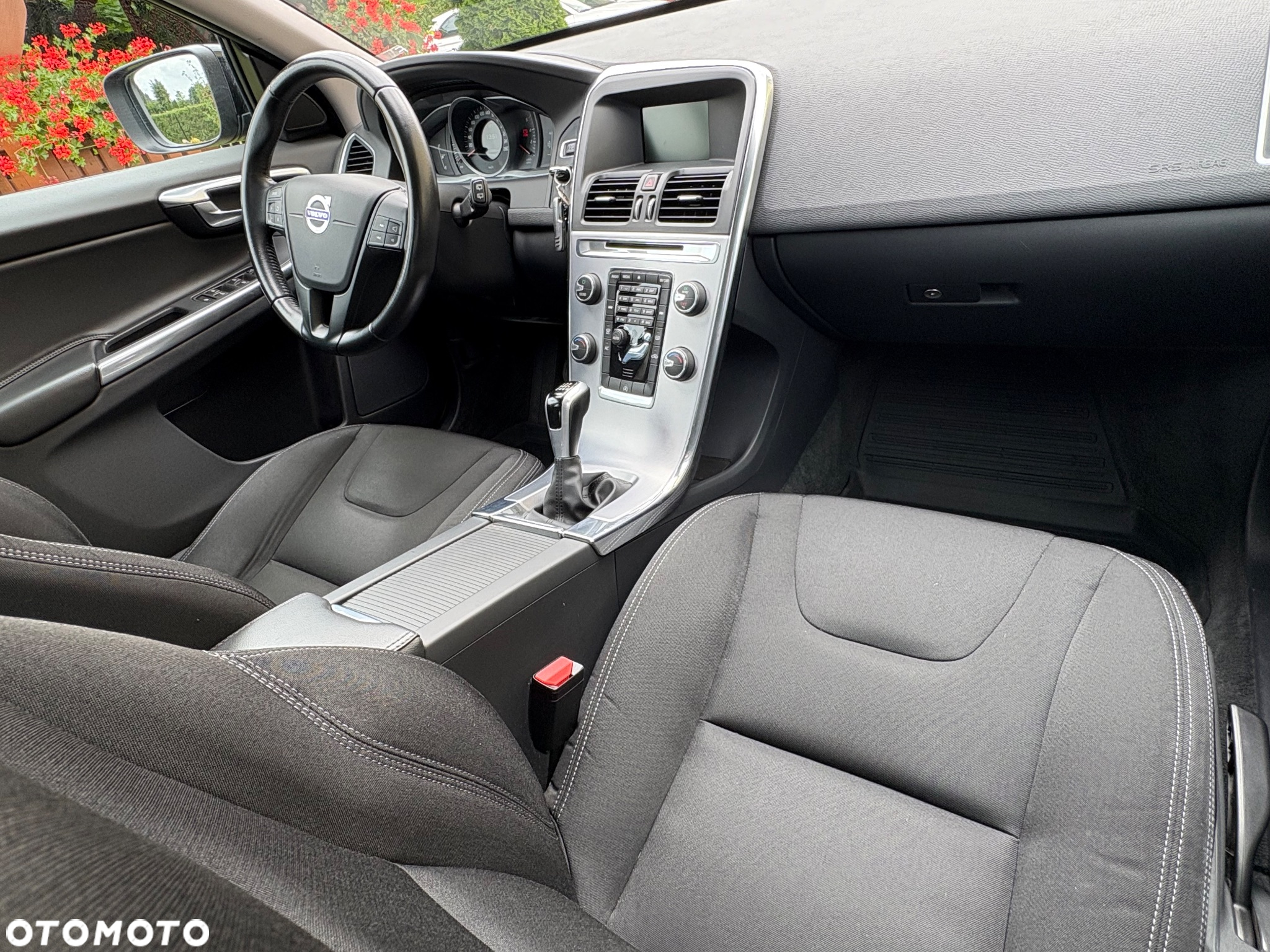Volvo XC 60 D3 Inscription - 8
