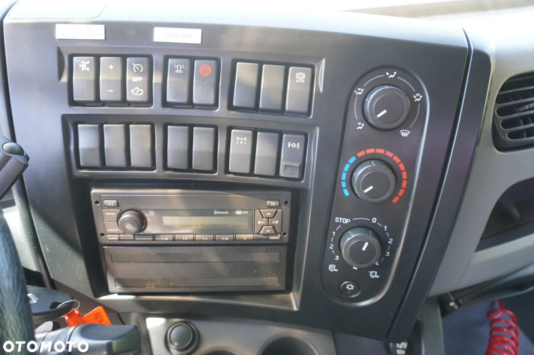 Renault D14 / 18,000 km!!! / Wywrotka 3-stronna - 26