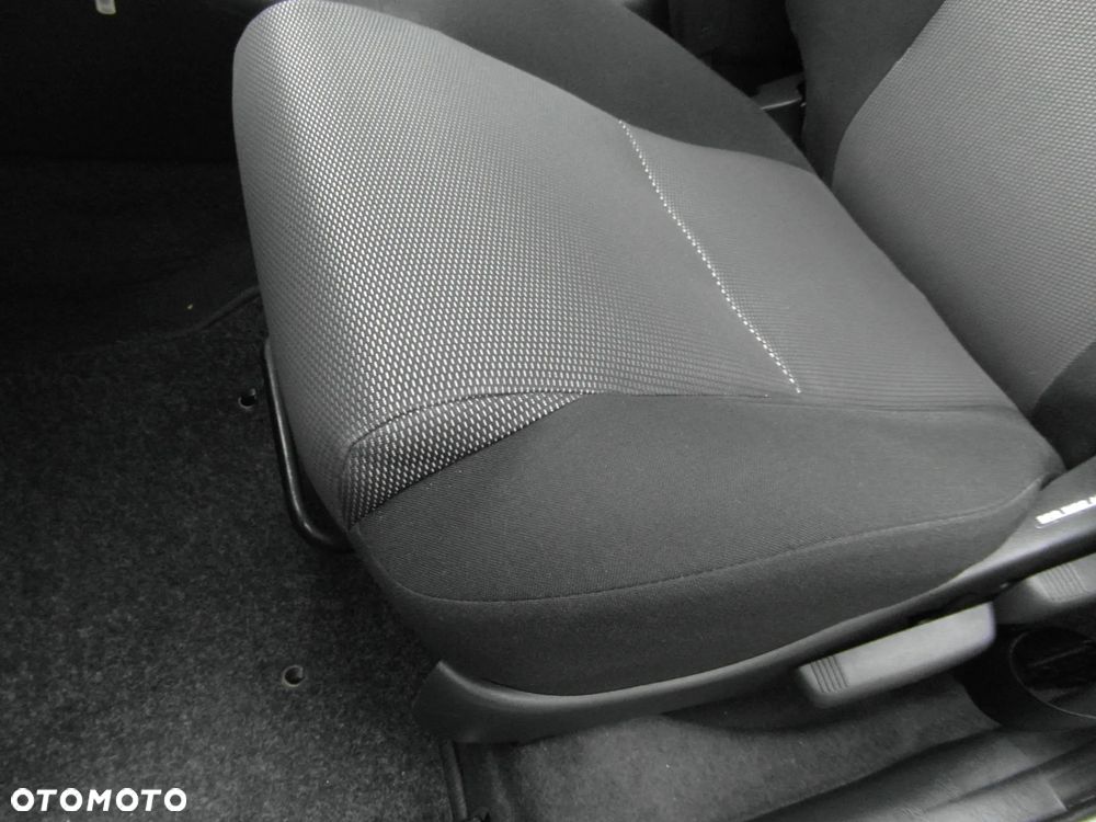 Toyota Corolla 1.6 VVT-i Automatik Edition - 17