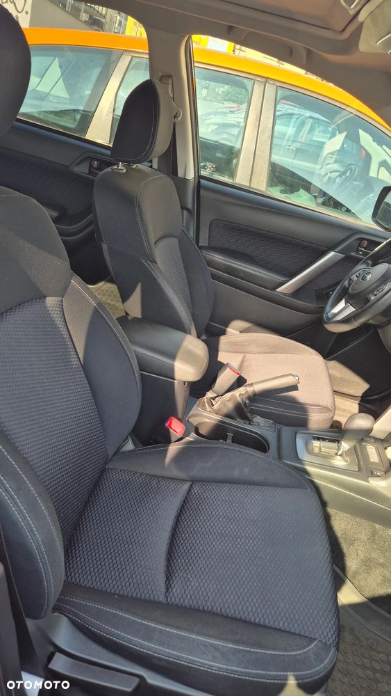 Subaru Forester 2.0 i Active Lineartronic - 3