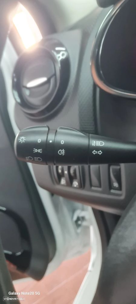 Renault Clio TCe 90 Limited - 16