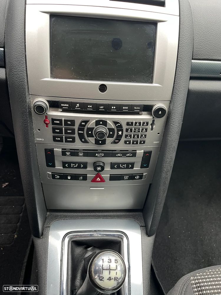 Peugeot 407 1.6 HDi Executive - 18