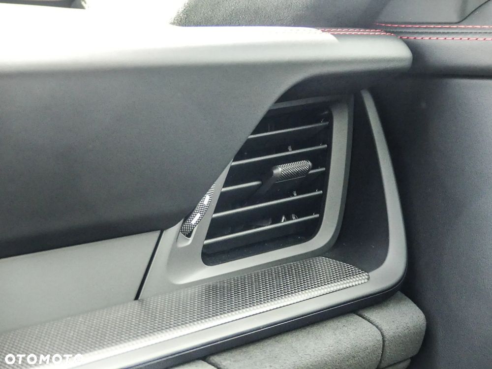 Porsche 911 Carrera T-Hybrid GTS - 15