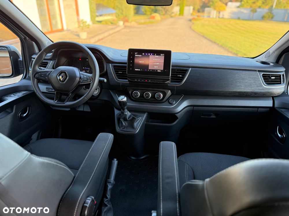 Renault Trafic - 12