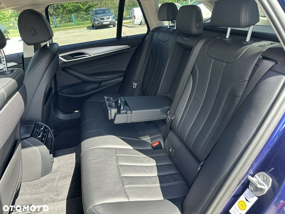 BMW Seria 5 520d - 13