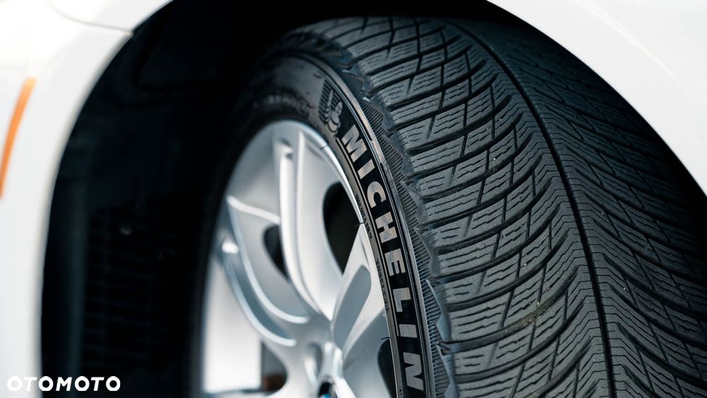 BMW Seria 5 528i - 13