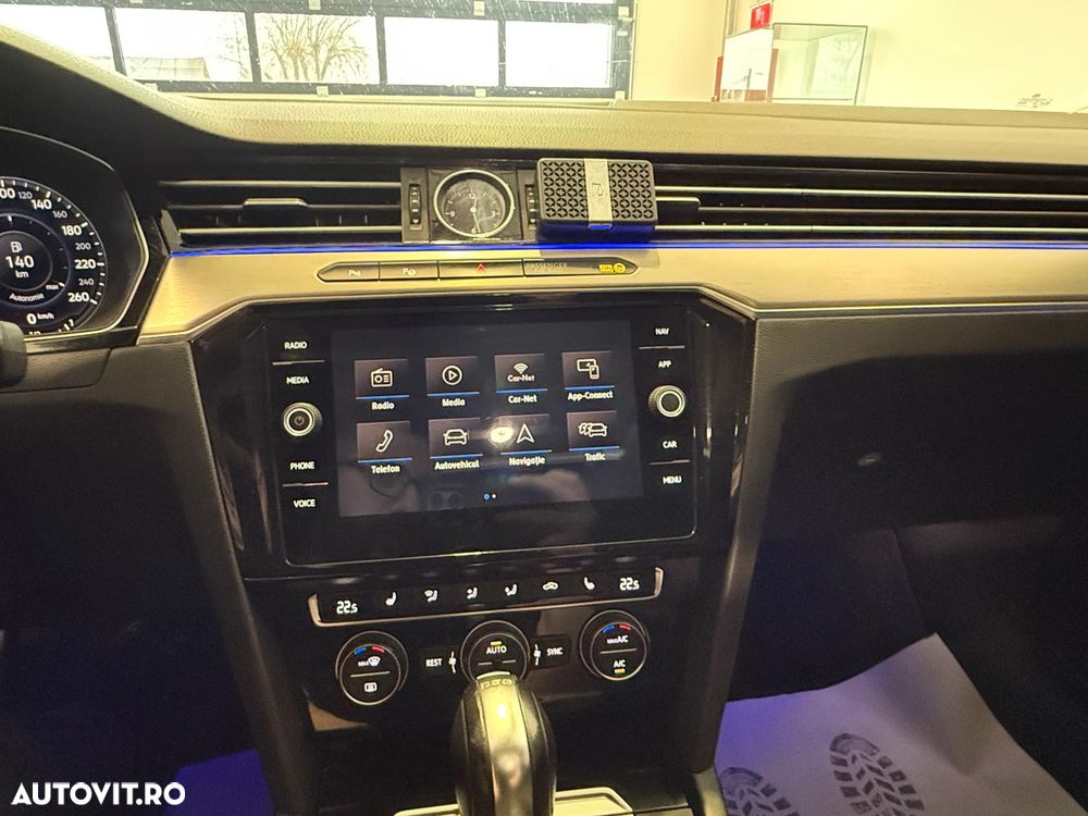 Volkswagen Passat 2.0 TDI SCR DSG Highline - 24