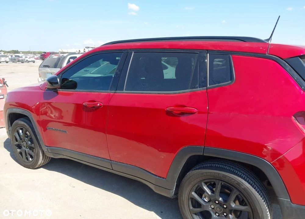 Jeep Compass - 4