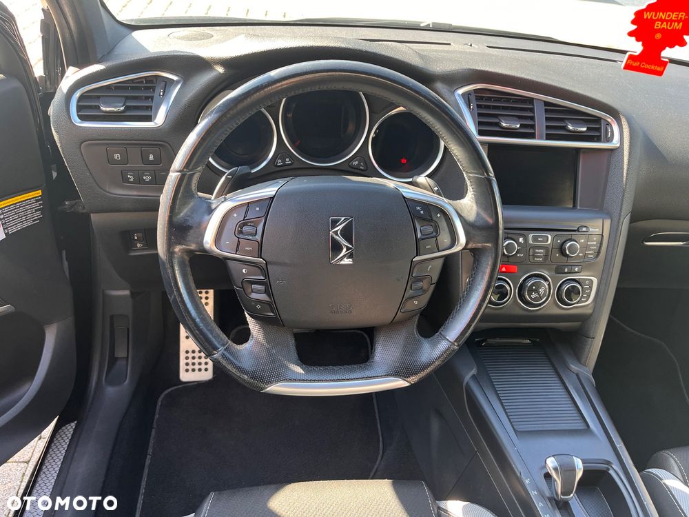 Citroën DS4 1.6 e-HDi SoChic MCP - 9