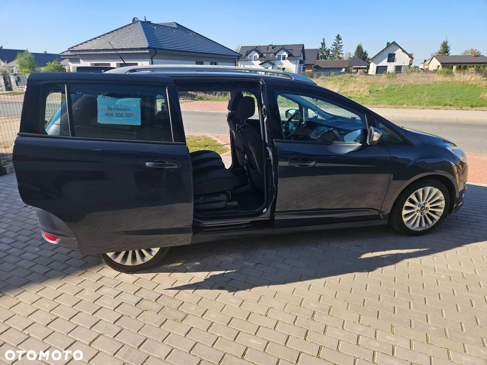 Ford Grand C-MAX - 16