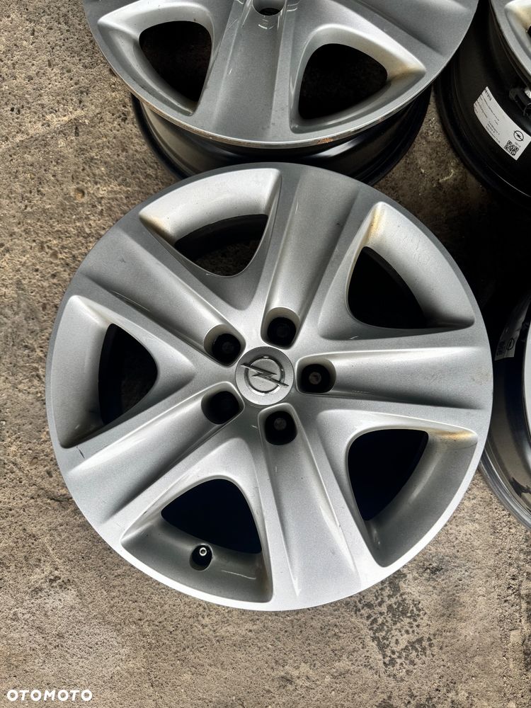 Felgi Stalowe Strukturalne 5x115 17” Opel Insignia - 2