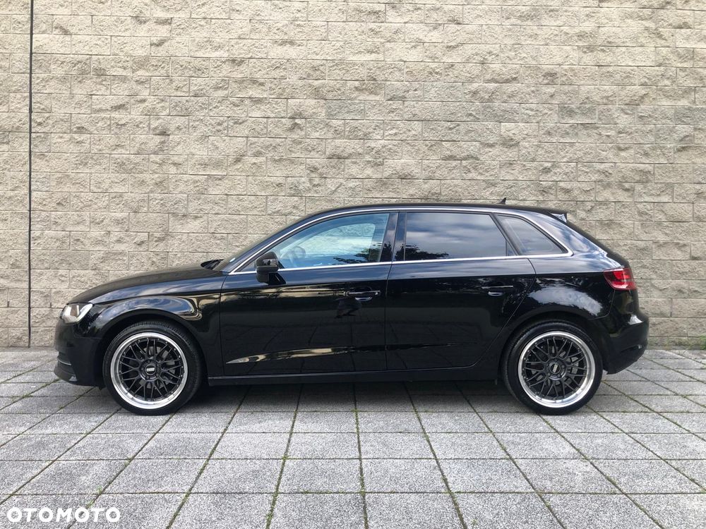Audi A3 Sportback 1.6 TDI Ambiente - 30
