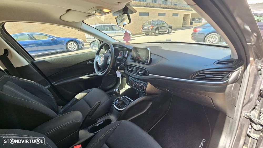 Fiat Tipo 1.3 M-Jet Easy - 31