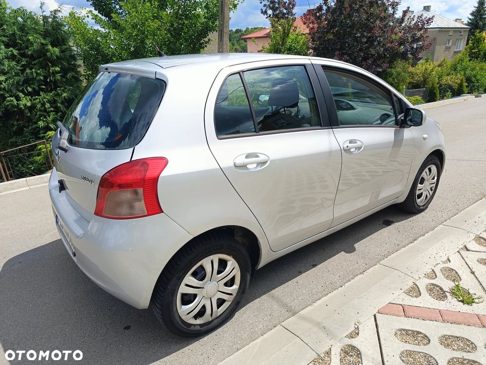 Toyota Yaris 1.3 Edition - 17