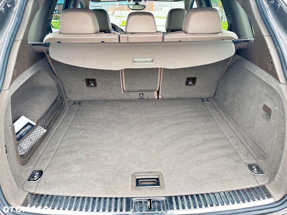 Porsche Cayenne Tiptronic S - 11