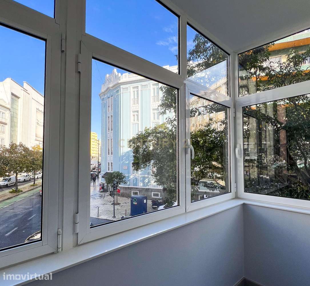 Apartamento Totalmente Renovado com Elevador na Rua Almirante Reis - Grande imagem: 3/12