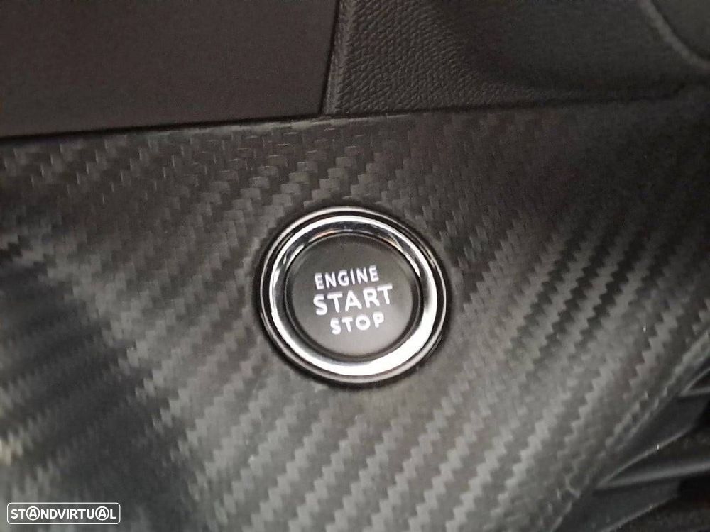 Peugeot 208 1.2 PureTech GT - 18