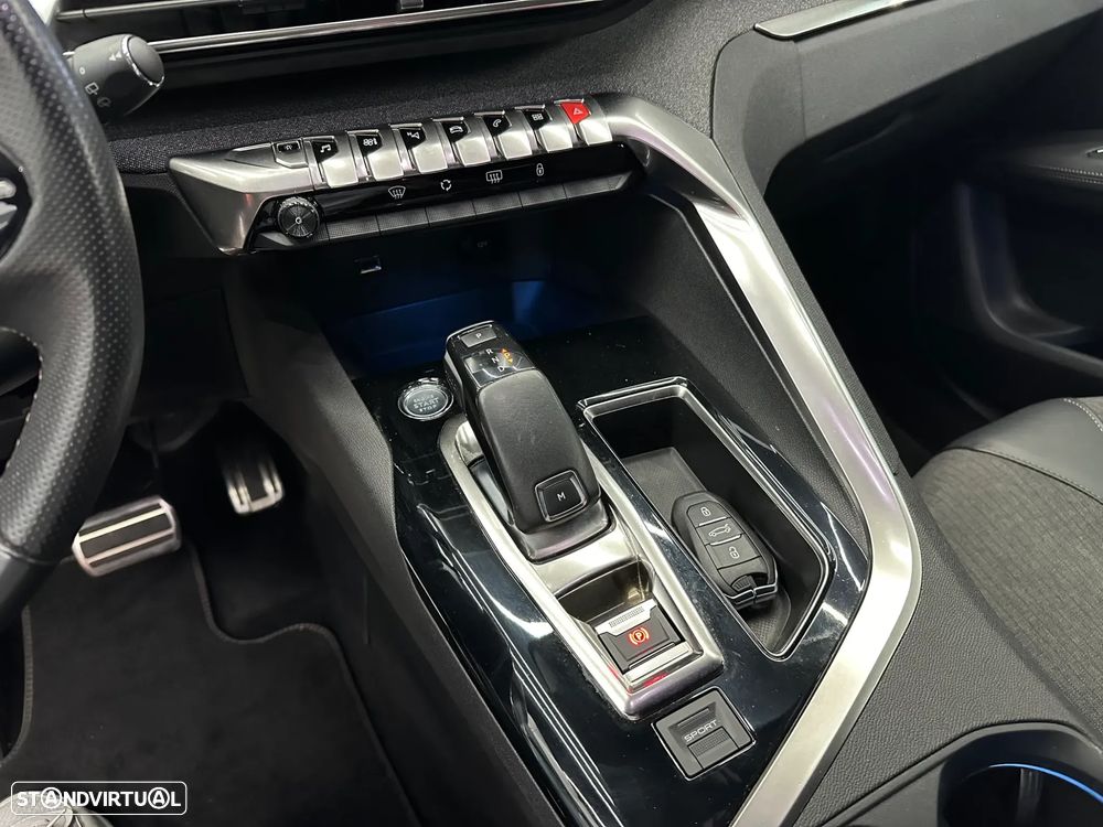 Peugeot 3008 1.5 BlueHDi GT Line EAT8 - 24