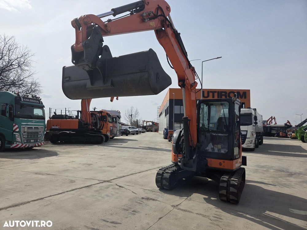 Hitachi ZX65USB-6, 2019, 2.006h, 6,5 TONE, CUPLA RAPIDA+2 CUPE EXCAVARE NOI+1 cupa taluz, inst picon pe brate, instal hidr rotire pe brate, LAMA NIVELARE, ad sapare 4,5m, ridica 4t, AC, posibilitate leasing-PROMOTIE 41900EUR+Tva - 22