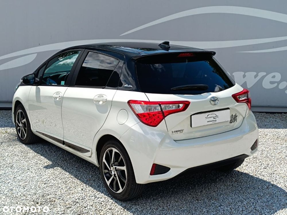 Toyota Yaris - 16