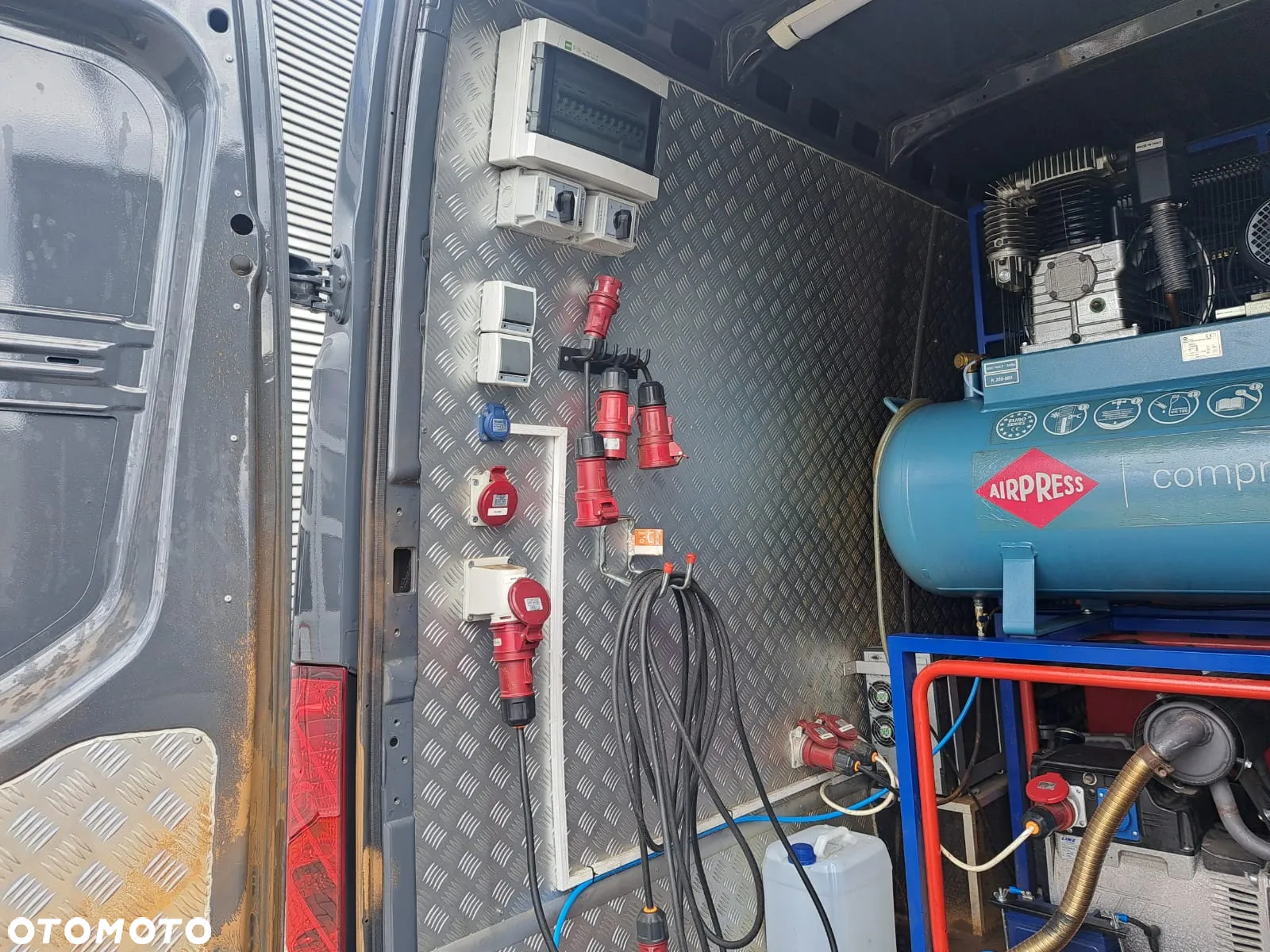 Iveco 35S18 Mobilna Wulkanizacja Specjalny Serwisowy Osobowe i Dostawcze Tylko 10 000 km Krajowy Jak Nowy ! Ledy Nawigacja - 15