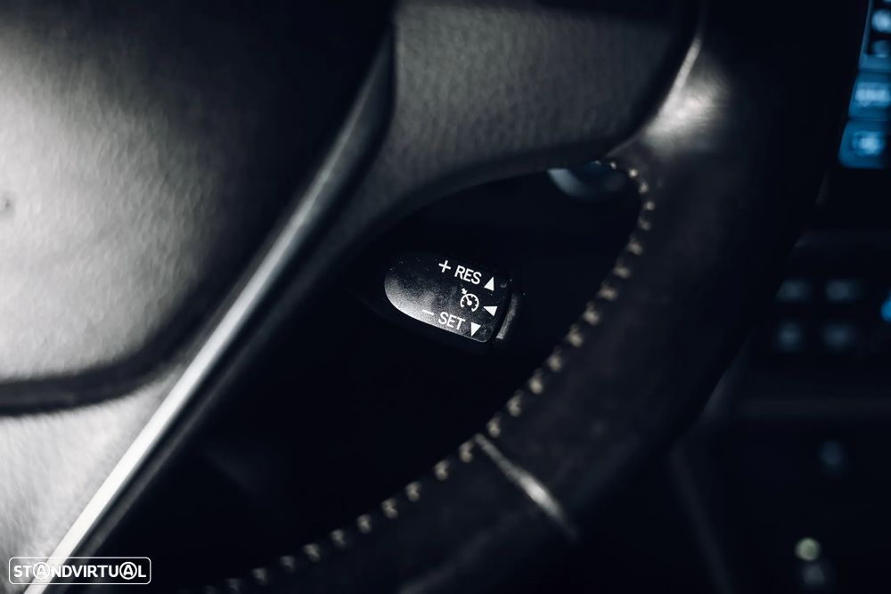 Toyota Auris 1.8 HSD Sport+Navi - 23