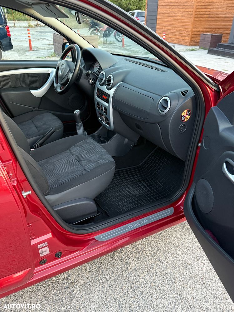 Dacia Sandero dCi 75 Laureate II - 7